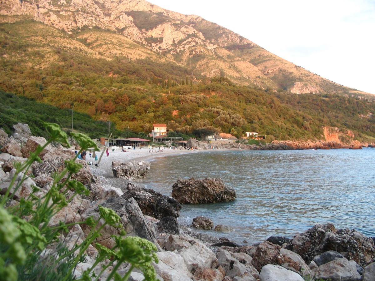 Rezevici Boutique Villa Petrovac Exteriör bild