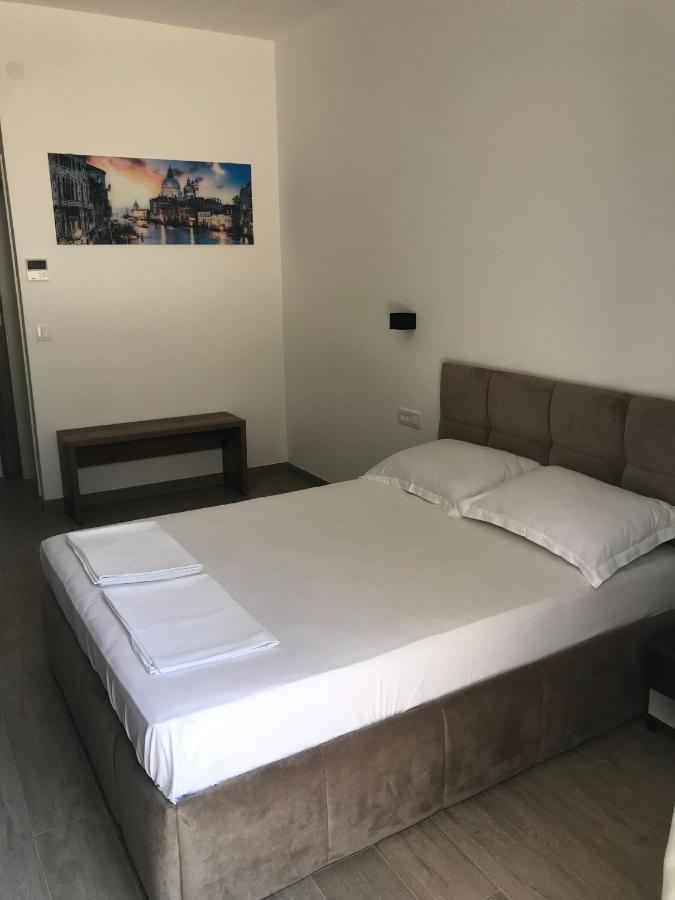 Rezevici Boutique Villa Petrovac Exteriör bild